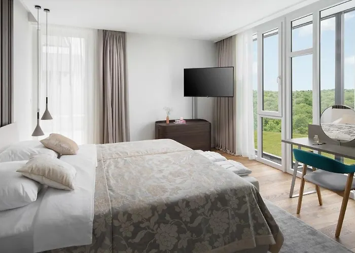 Noble 2 By Vendégház